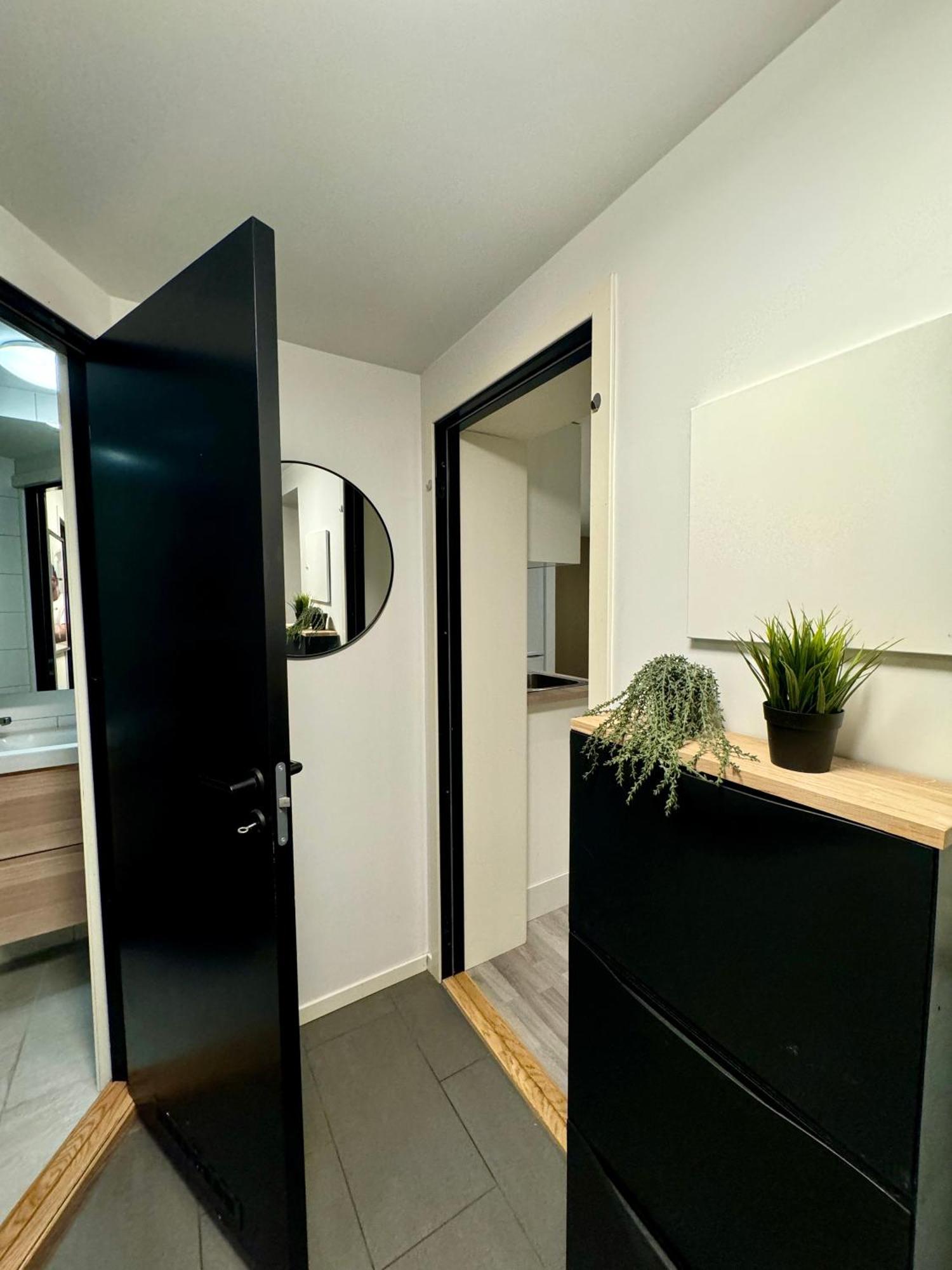 Aurora Polaris Apartment - 750M From Citycenter - Free Parking ทรอมโซ ภายนอก รูปภาพ