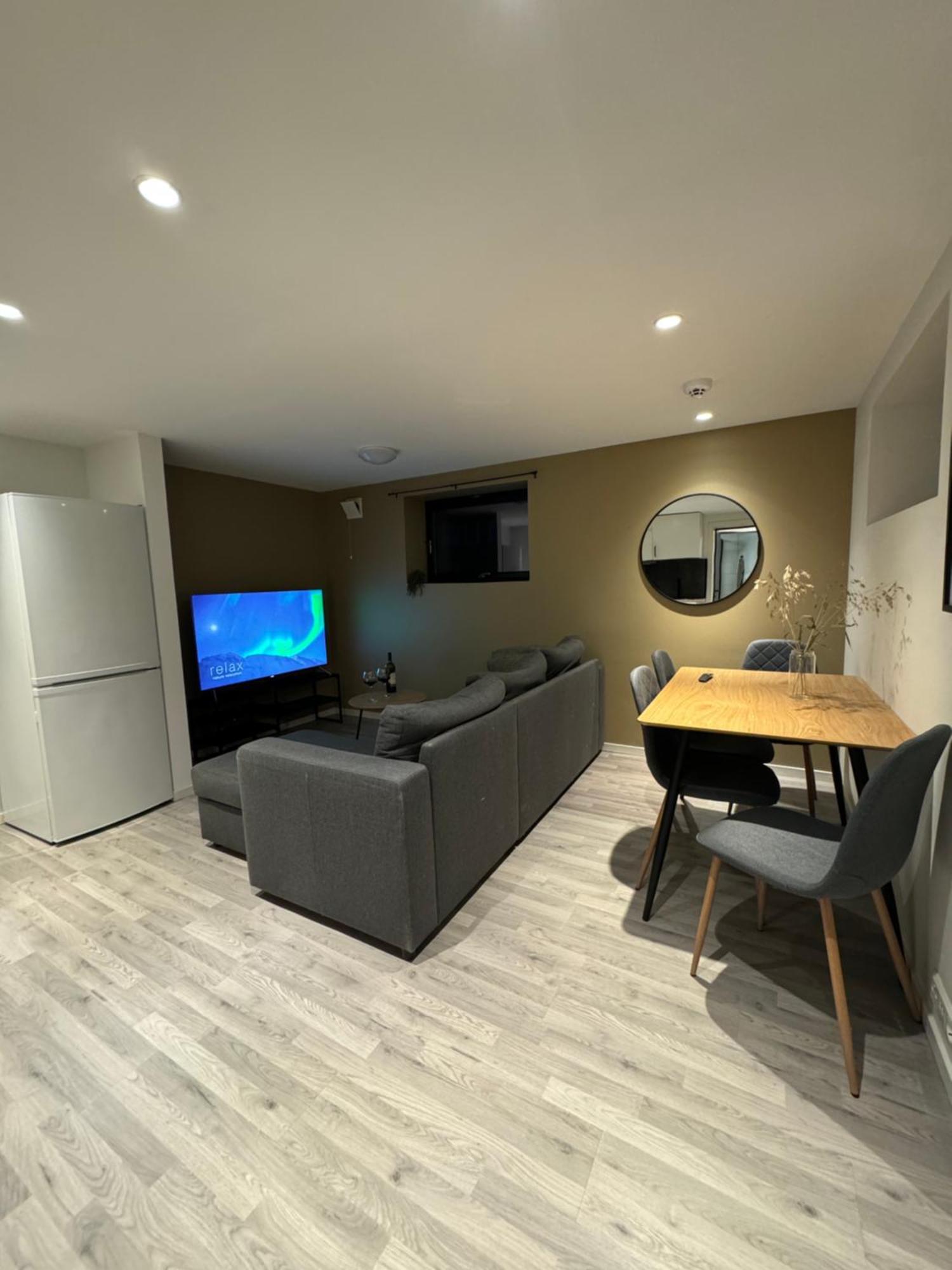 Aurora Polaris Apartment - 750M From Citycenter - Free Parking ทรอมโซ ภายนอก รูปภาพ